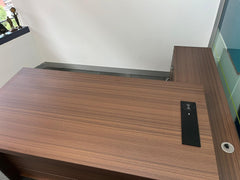 AUSTIN 1.8M Executive Desk L/R Return with Mobile Handset Charger