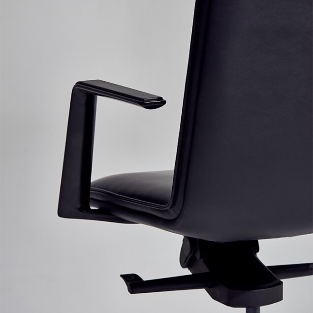 ZENITH Boradroom and Meeting Premium Quality Black Middle Back Chair